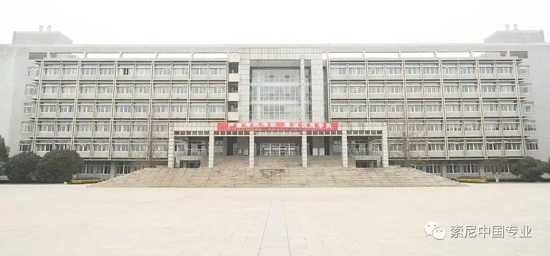 激光投影玩轉知名學府 教學空間從此不一樣